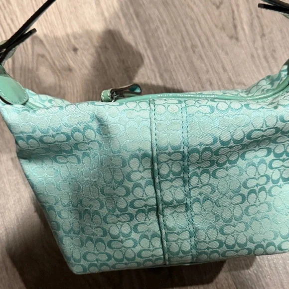 Coach Mint Green Shoulder Bag - Picture 3 of 7